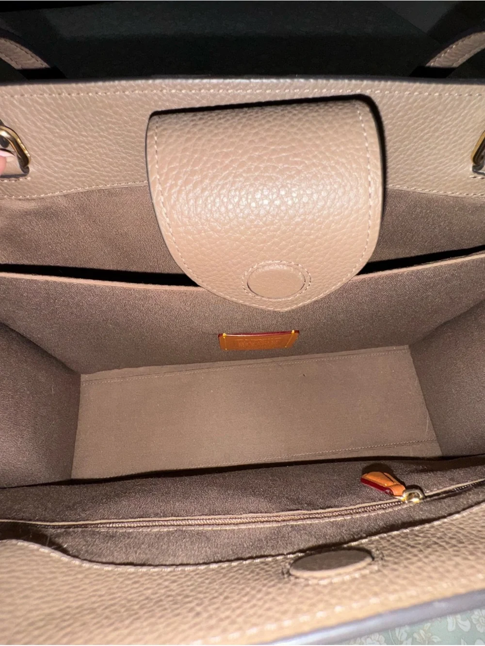 Coach structured pebble